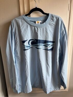 Solumbra Light Blue Long Sleeve Sun Shirt with Navy Wave Graphic SPF 100+